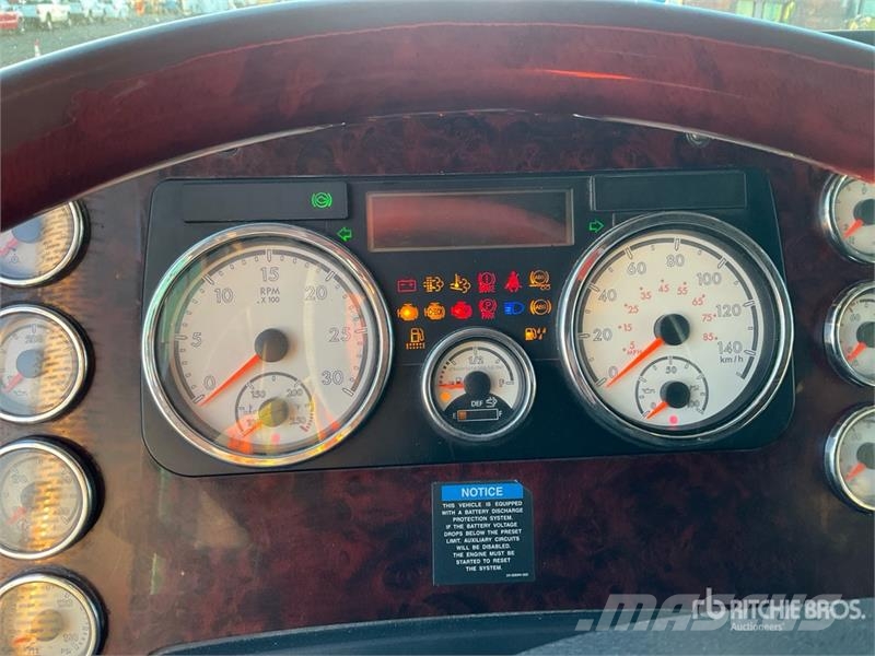 Freightliner Coronado SD122 6x4 T/A Sleeper Truck Tractor Sattelzugmaschinen