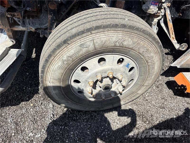 Freightliner Coronado 6x4 T/A Sleeper Truck Tractor (Inoperable Sadulveokid