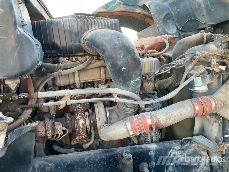 Freightliner Coronado SD122 6x4 T/A Sleeper Truck Tractor Sattelzugmaschinen