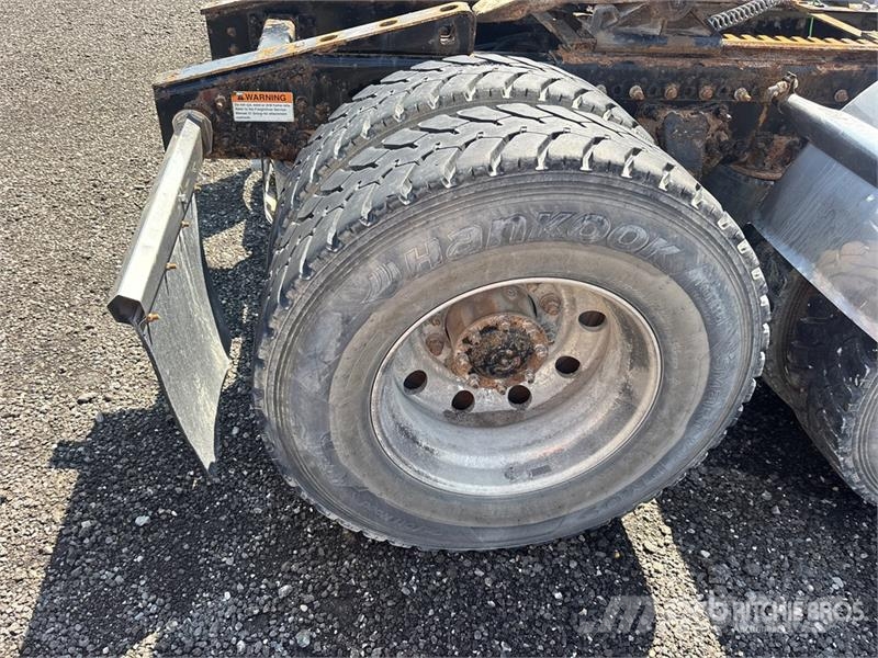 Freightliner Coronado 6x4 T/A Sleeper Truck Tractor (Inoperable Sadulveokid