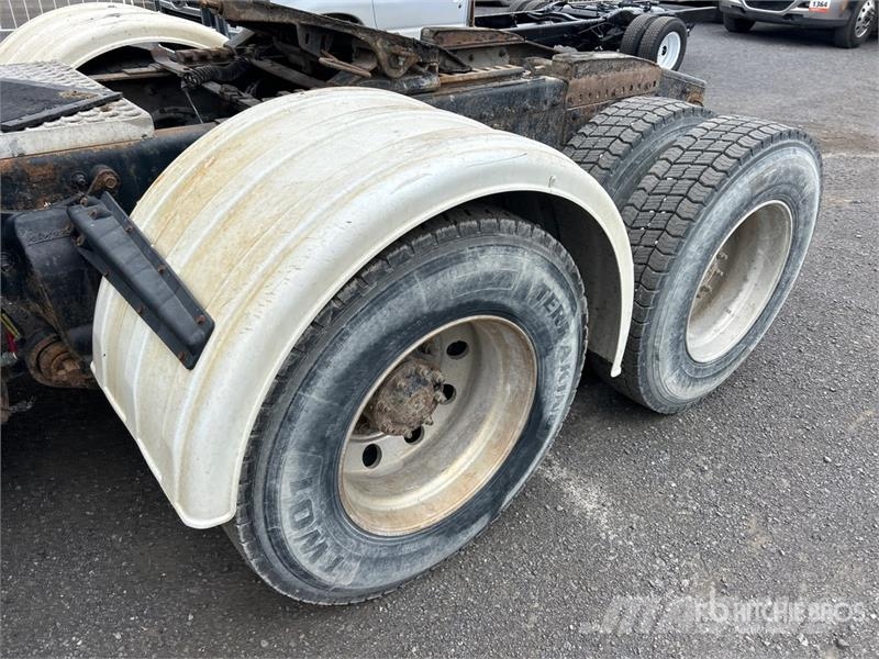 Freightliner Coronado 122SD Nyergesvontatók