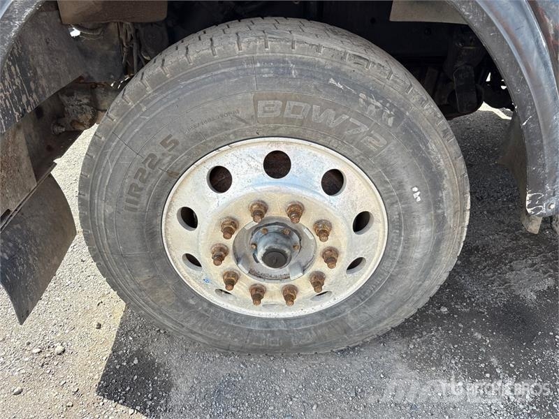 Freightliner Coronado 122SD Ťahače