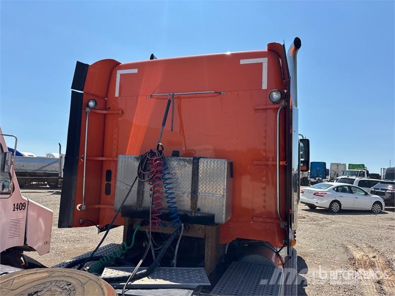 Freightliner Coronado 6x4 T/A Sleeper Truck Tractor (Inoperable Trekkers