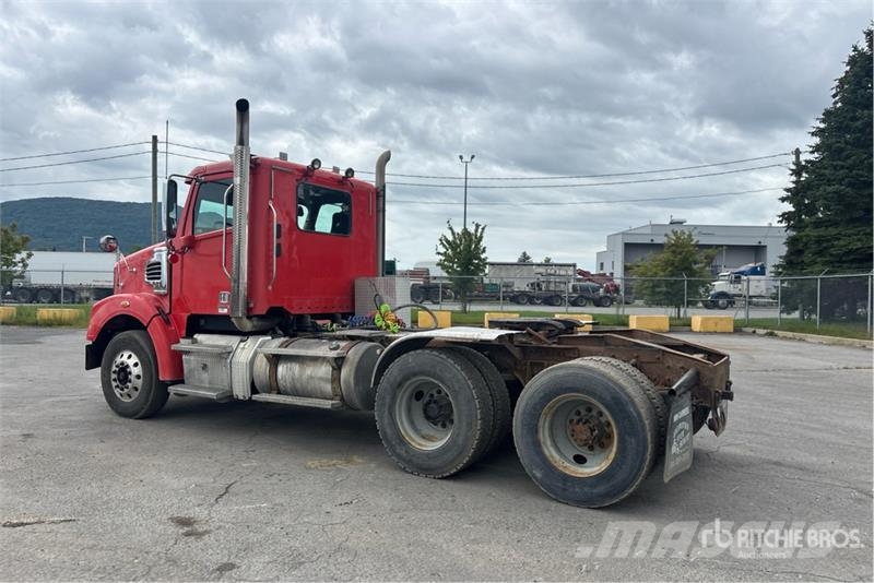 Freightliner Coronado 122 Седельные тягачи