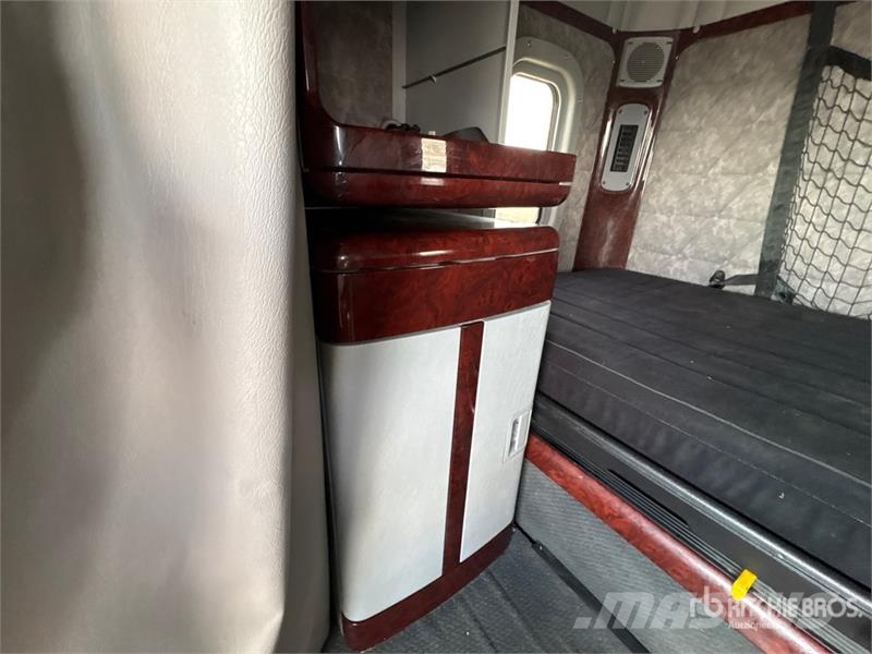 Freightliner Coronado 6x4 T/A Sleeper Truck Tractor (Inoperable Trekkers