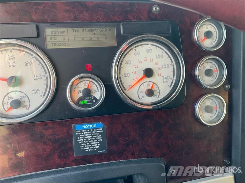 Freightliner Coronado SD122 6x4 T/A Sleeper Truck Tractor Sattelzugmaschinen