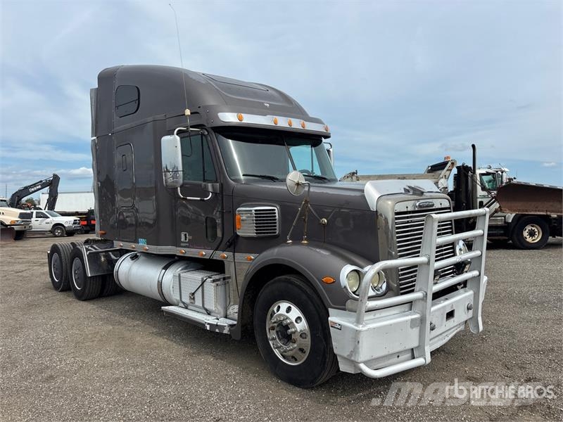 Freightliner Coronado CC132 6x4 T/A Sleeper Truck Tractor Vilcēji