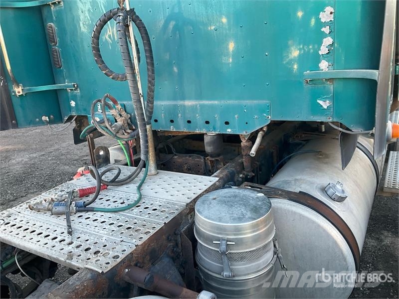 Freightliner Coronado SD122 6x4 T/A Sleeper Truck Tractor Sattelzugmaschinen