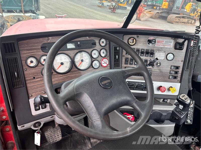 Freightliner Coronado 122 Trekkvogner
