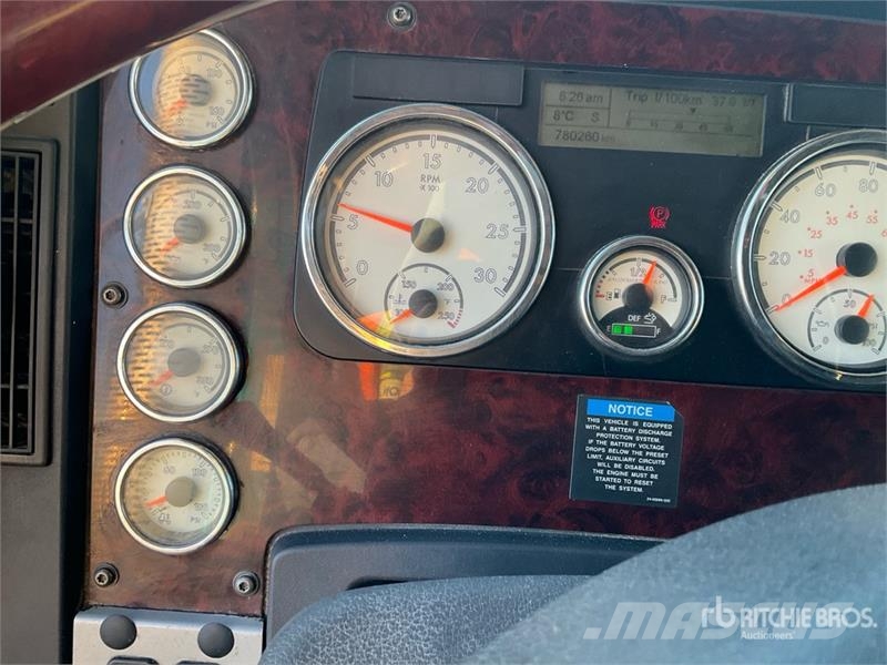 Freightliner Coronado SD122 6x4 T/A Sleeper Truck Tractor Sattelzugmaschinen