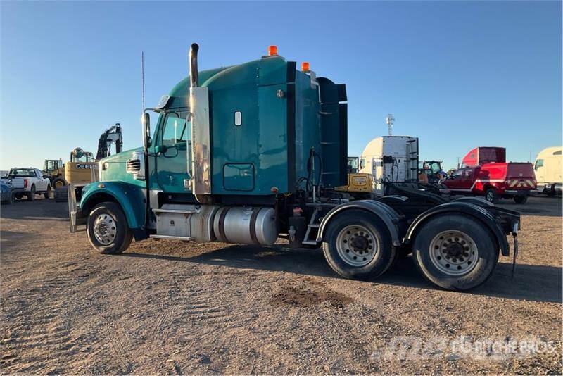 Freightliner Coronado SD122 6x4 T/A Sleeper Truck Tractor Sattelzugmaschinen