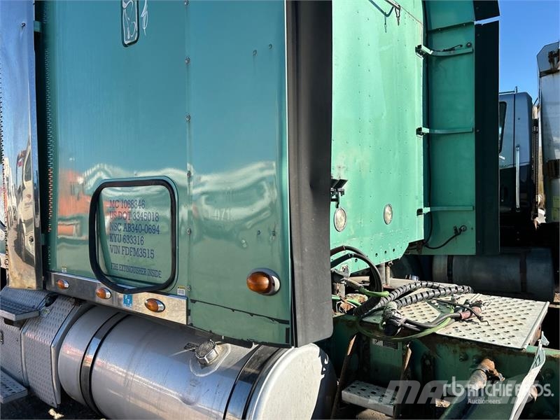 Freightliner Coronado 132 6x4 T/A Sleeper Truck Tractor وحدات الجر