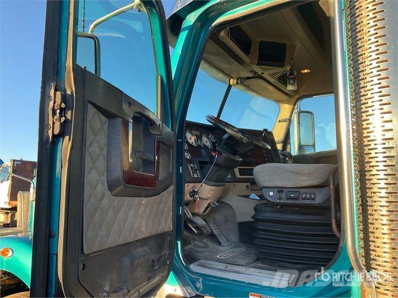 Freightliner Coronado SD122 6x4 T/A Sleeper Truck Tractor Sattelzugmaschinen