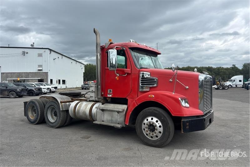 Freightliner Coronado 122 Седельные тягачи
