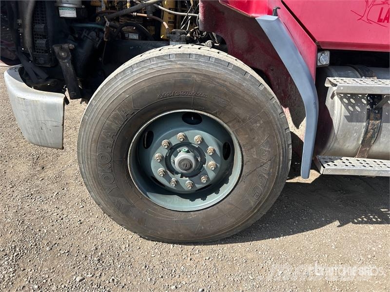 Freightliner FL 112 캐빈 및 인테리어