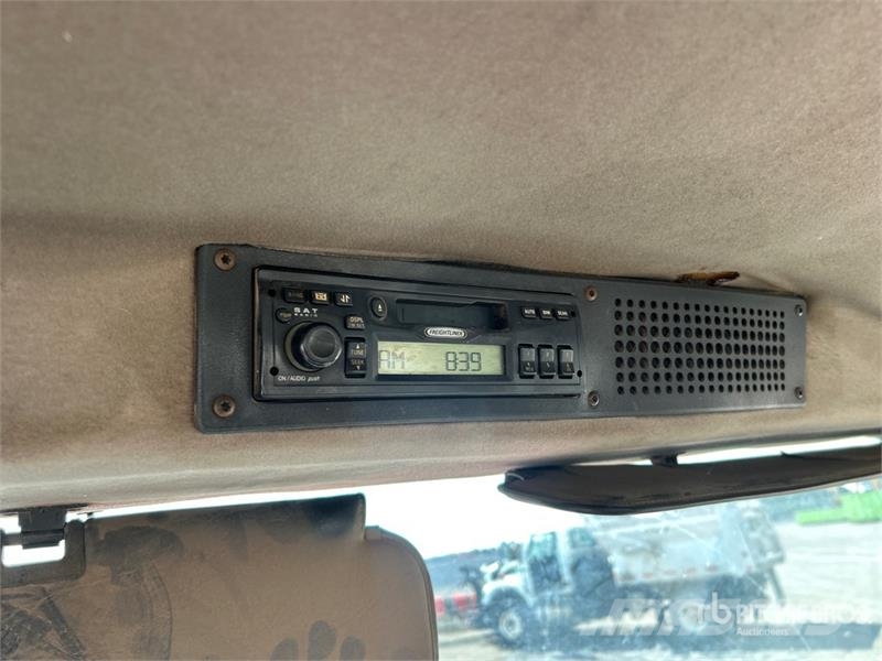 Freightliner FL 112 캐빈 및 인테리어