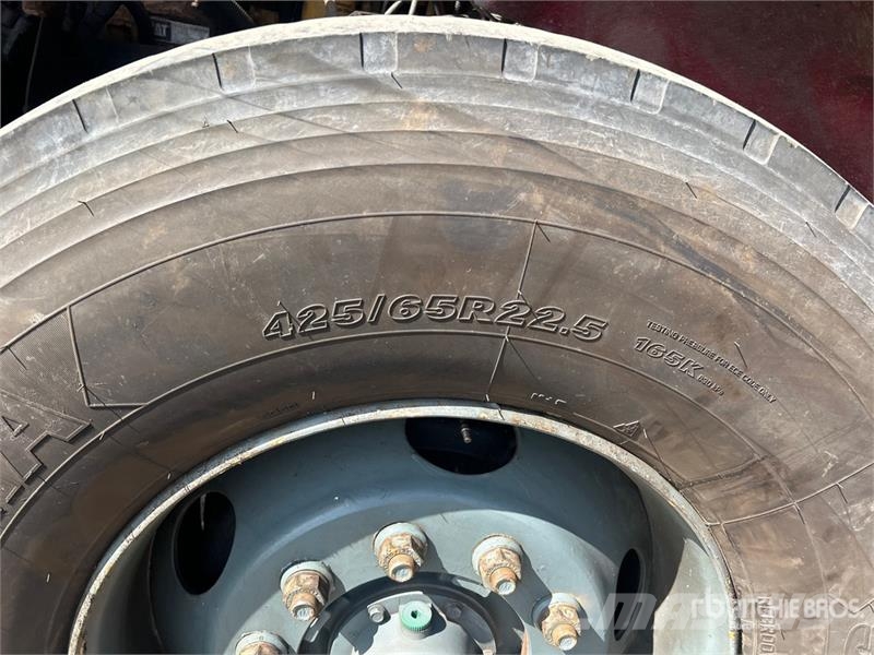 Freightliner FL 112 캐빈 및 인테리어