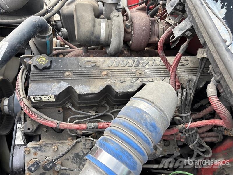 Freightliner FL 80 Camiones de perforación móvil