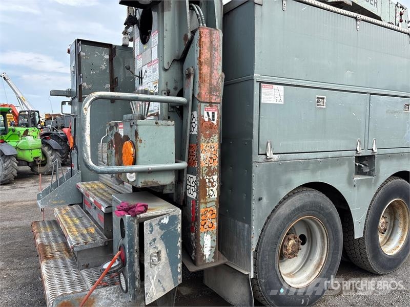 Freightliner FL 80 Camiones de perforación móvil