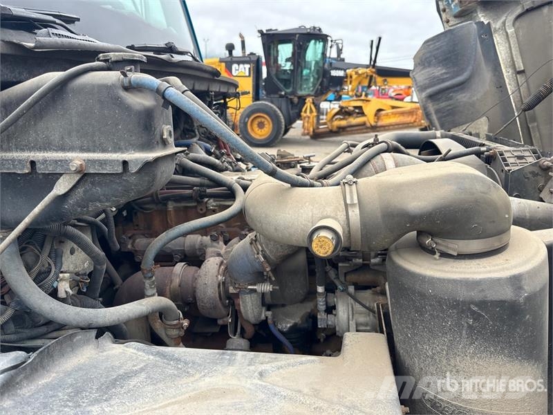 Freightliner FL 80 Kabine i unutrašnjost