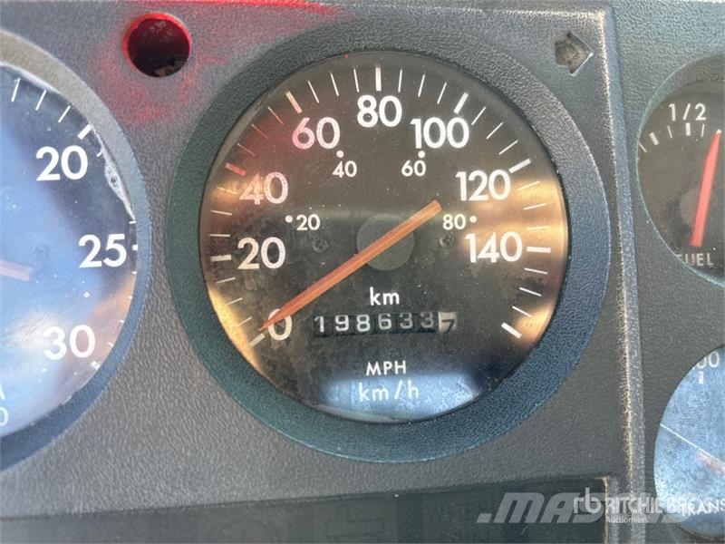 Freightliner FL80 4x2 Snow Plow Truck 시립/다목적 차량