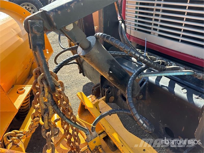 Freightliner FL80 4x2 Snow Plow Truck 시립/다목적 차량