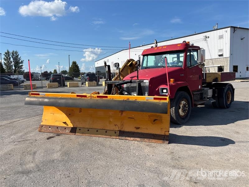 Freightliner FL80 4x2 Snow Plow Truck 시립/다목적 차량