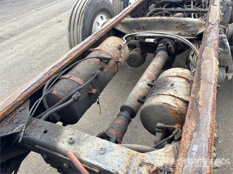 Freightliner FL80 4x2 Cab and Chassis (Inoperable) Kabinen