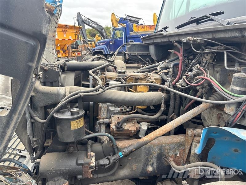 Freightliner FL80 4x2 Cab and Chassis (Inoperable) Kabinen