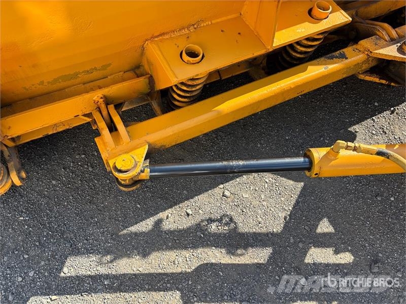 Freightliner FL80 4x2 Snow Plow Truck 시립/다목적 차량
