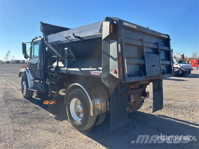 Freightliner FL80 4x2 Spreader Truck Kommunal-Sonderfahrzeuge