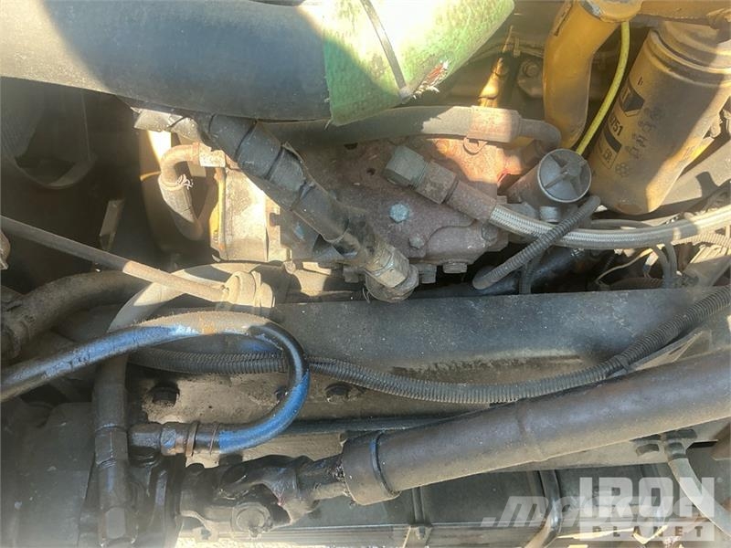 Freightliner FL80 4x4 Snow Plow Truck Veicoli municipali