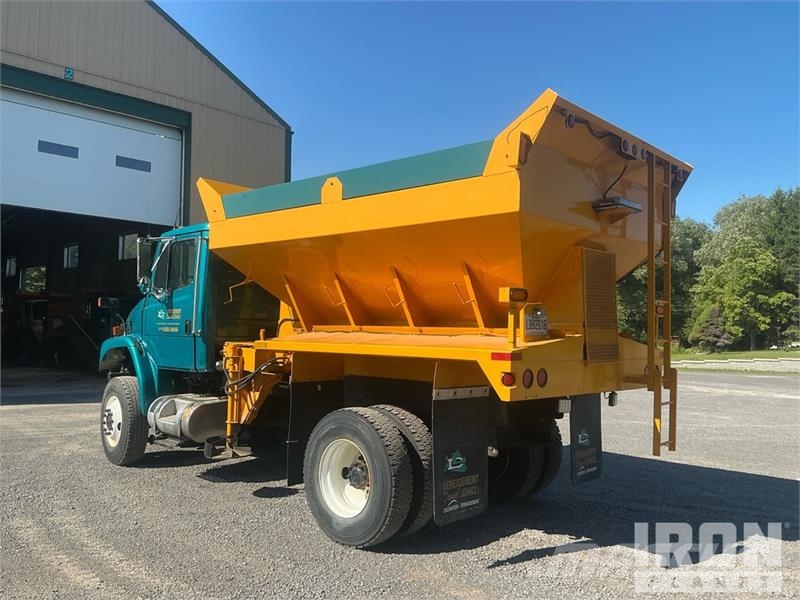 Freightliner FL80 4x4 Snow Plow Truck Veicoli municipali