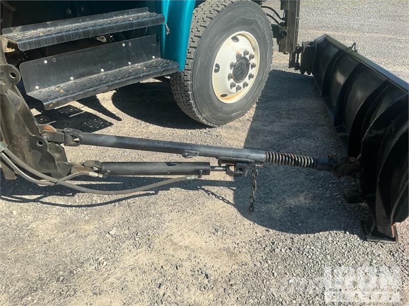 Freightliner FL80 4x4 Snow Plow Truck Veicoli municipali