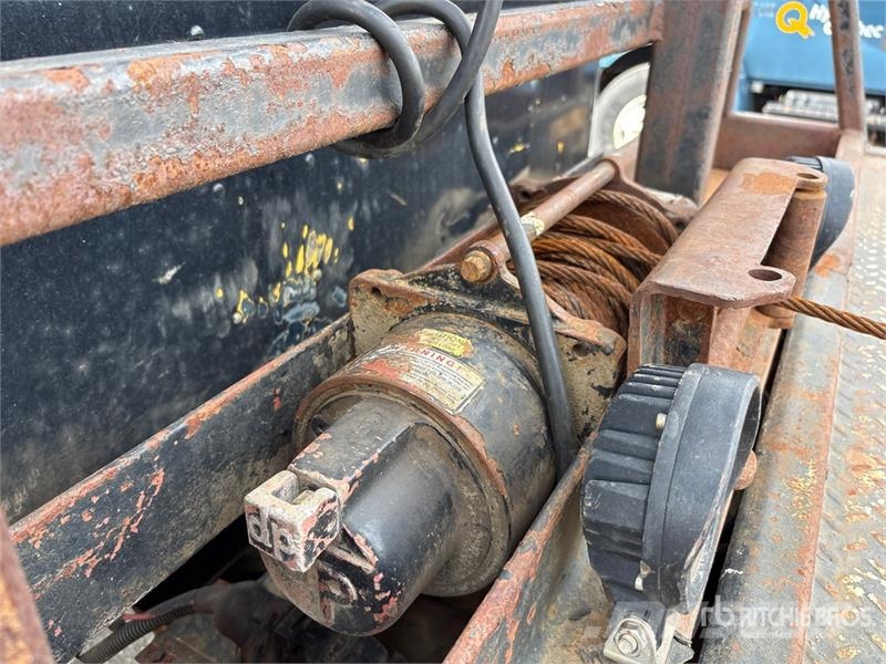 Freightliner FL80 6x4 Sleeper Rollback Truck Bergungsfahrzeuge