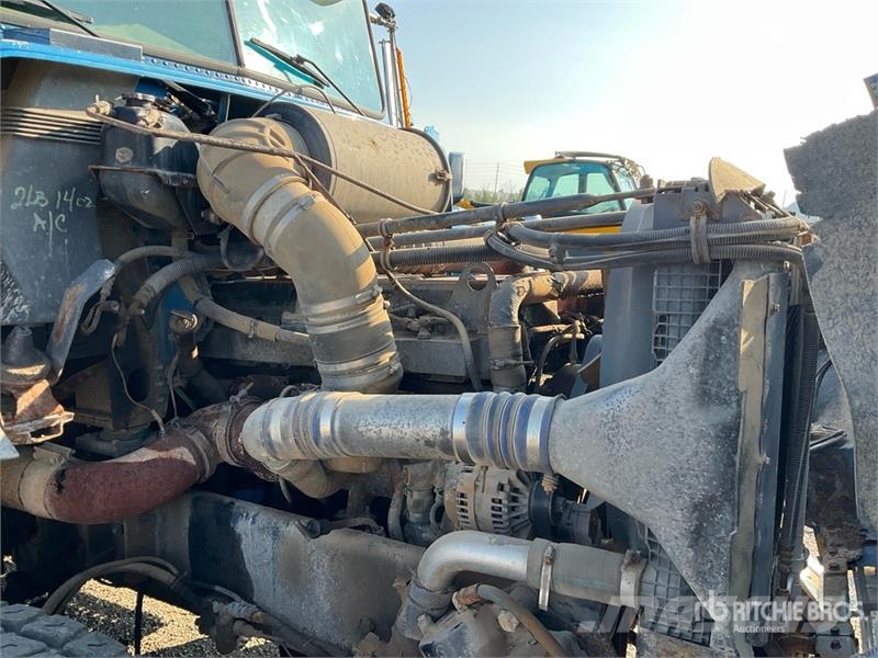 Freightliner FLD 112SD Lastbiler med tip
