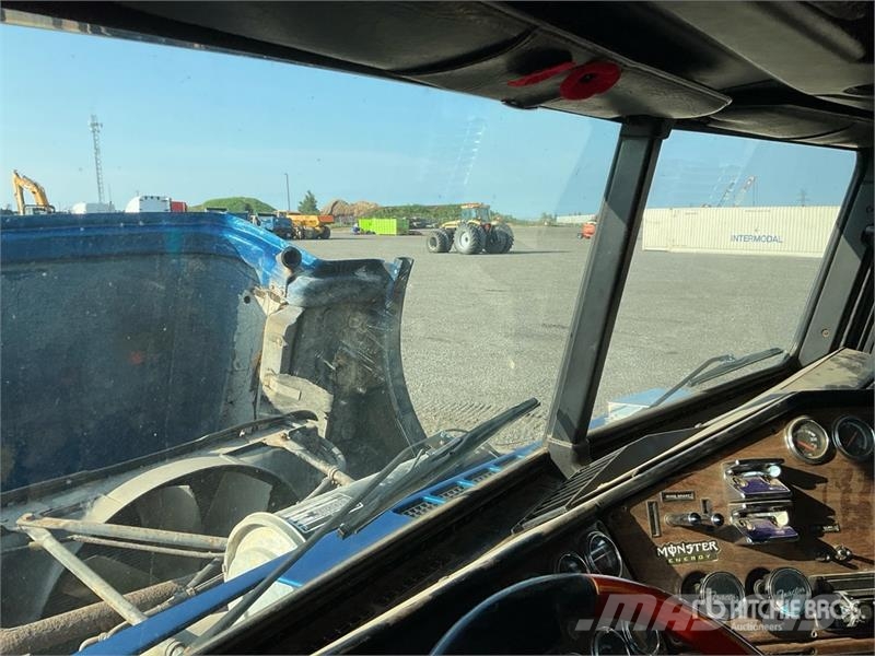 Freightliner FLD 112SD Lastbiler med tip