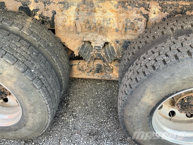 Freightliner FLD 112SD Lastbiler med tip