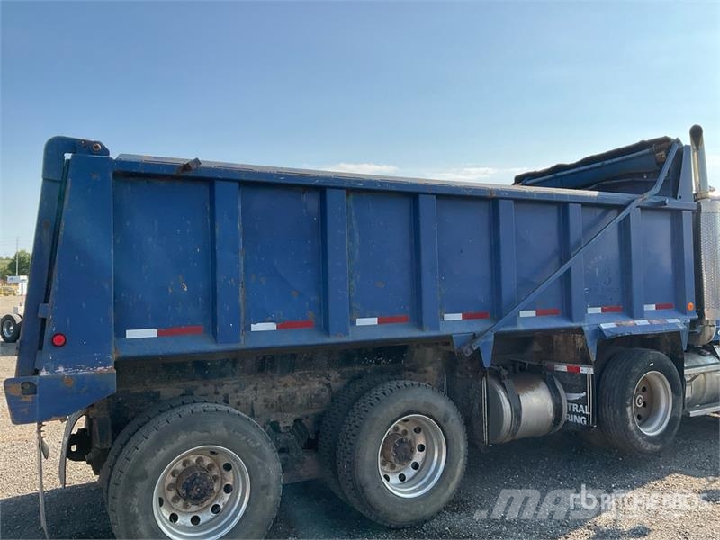 Freightliner FLD 112SD Lastbiler med tip