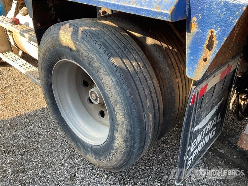 Freightliner FLD 112SD Lastbiler med tip