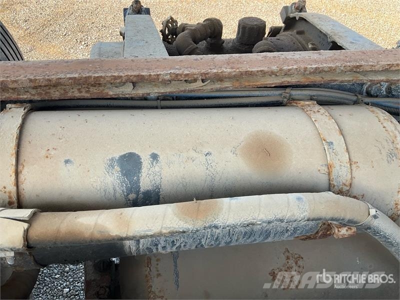 Freightliner FLD 112SD Lastbiler med tip