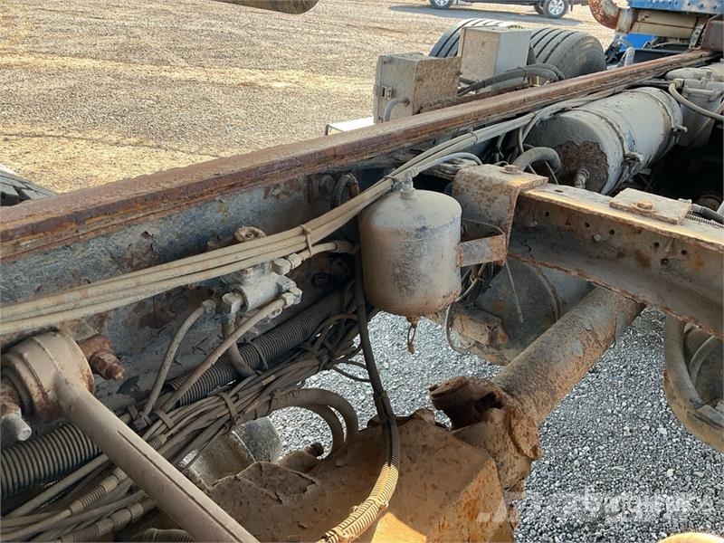 Freightliner FLD 112SD Lastbiler med tip