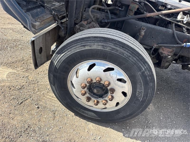 Freightliner FLD 120 Motrici e Trattori Stradali