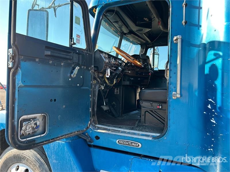 Freightliner FLD 120 曳引機組件