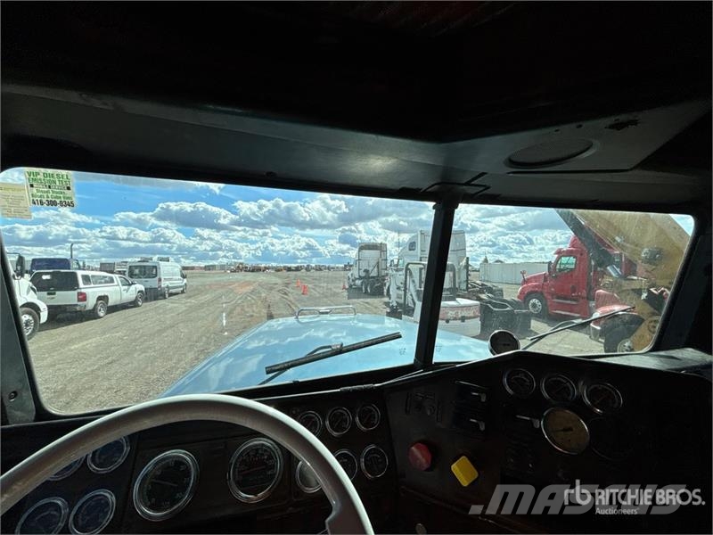 Freightliner FLD 120 Motrici e Trattori Stradali