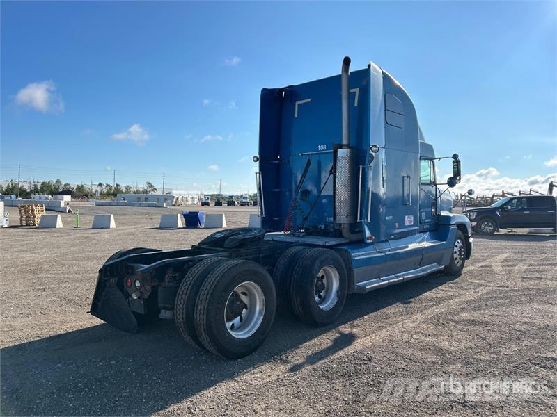 Freightliner FLD 120 曳引機組件