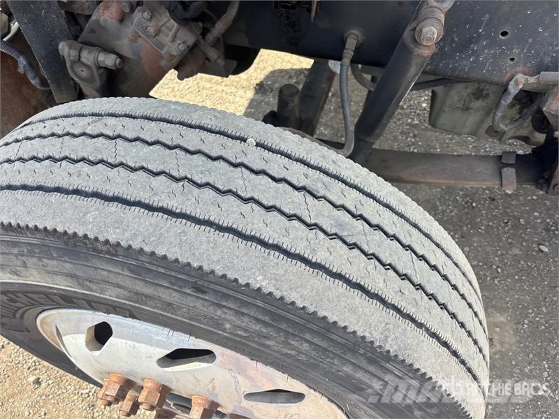 Freightliner FLD 120 Motrici e Trattori Stradali