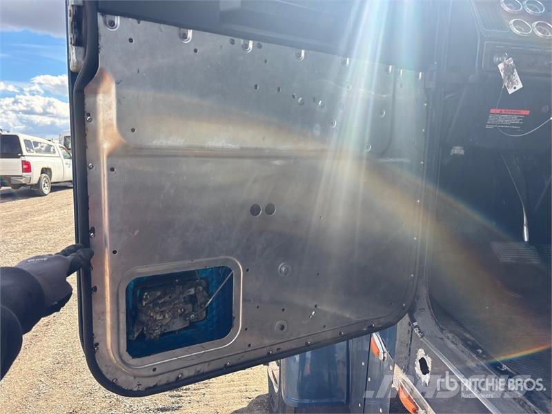 Freightliner FLD 120 Motrici e Trattori Stradali