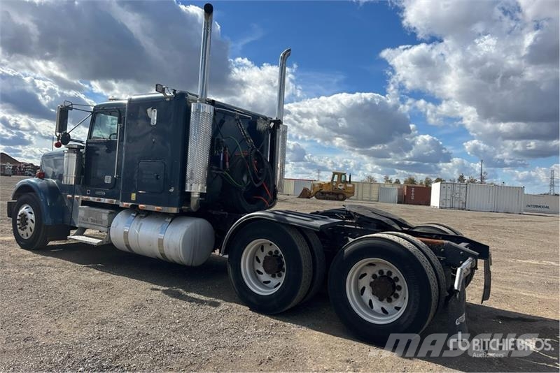Freightliner FLD 120 Motrici e Trattori Stradali