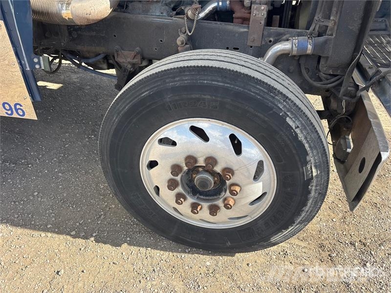 Freightliner FLD 120 Motrici e Trattori Stradali